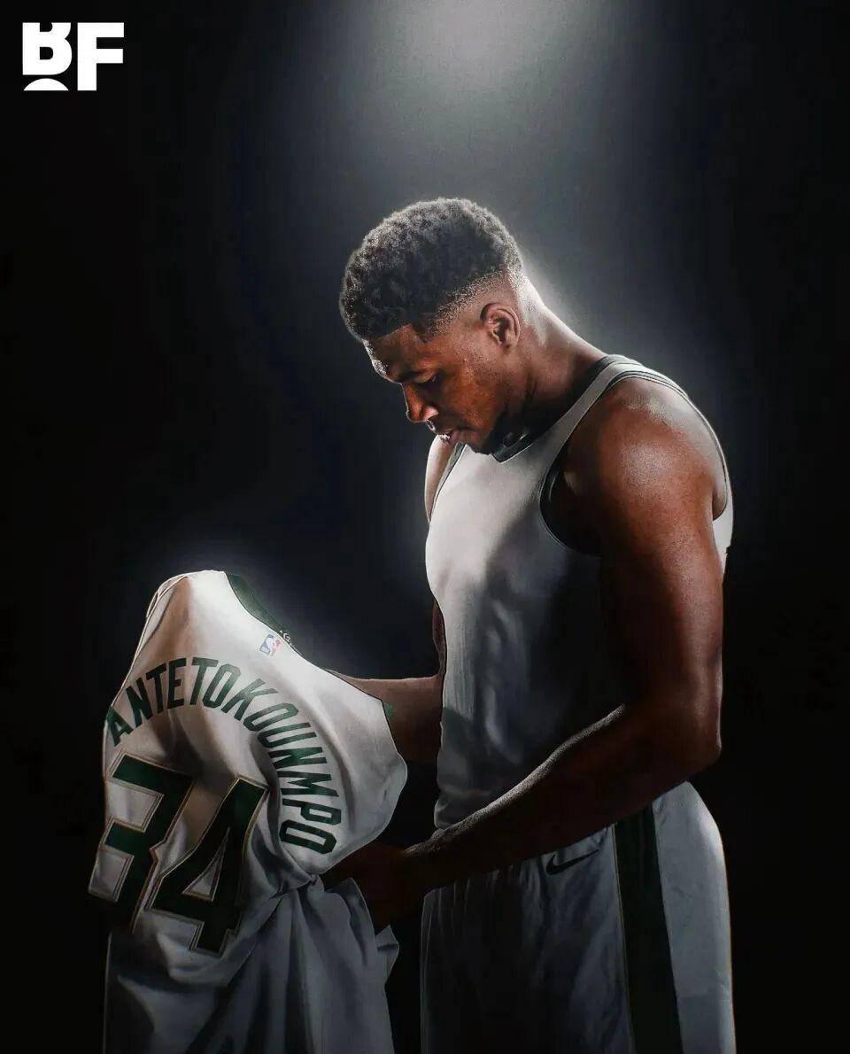 以绩效与执 以绩效与执