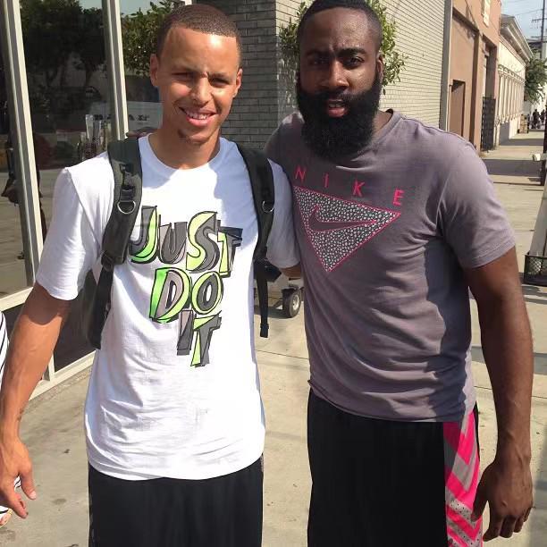 在劣势图面 在劣势图面